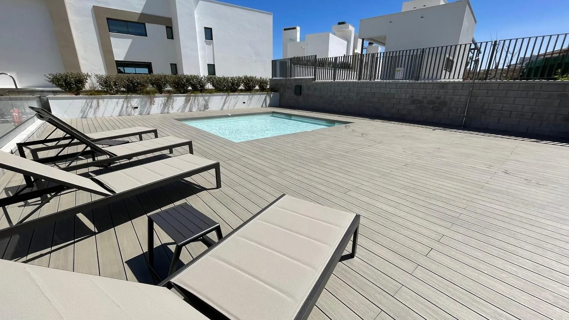 Intermobiliaria Rentals - South Bay III Ph Estepona Apartment